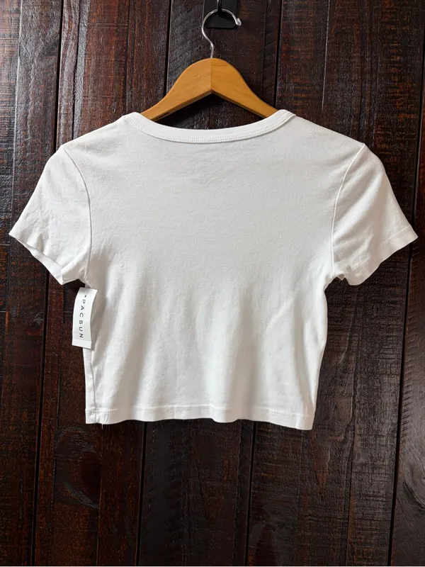 PacSun Cropped White Tee with New York Graphic - NWT XS - Image 6