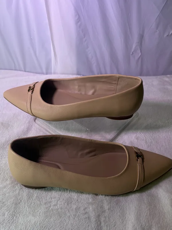 Giani Bernini Blush Nude Pointed-Toe Flats with Gold Hardware - Image 9