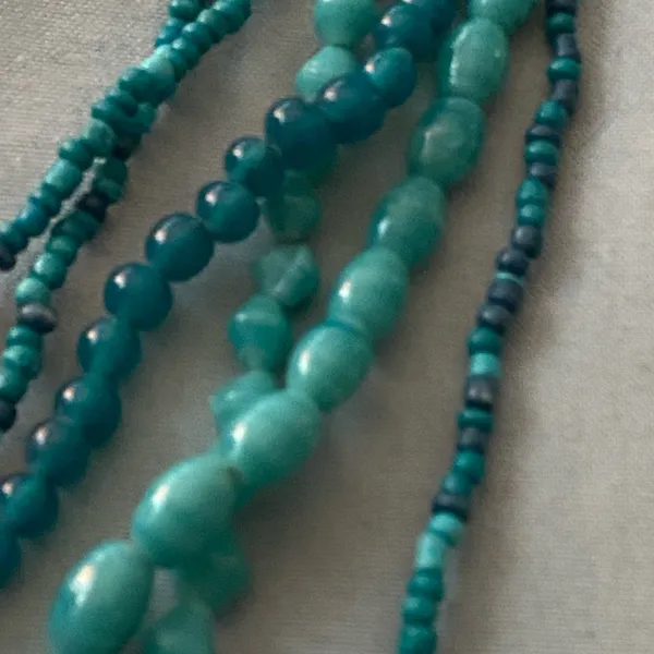 16” Multi Strand Necklace Turquoise Teal Green Blue Beads Various Sizes Vintage - Image 3