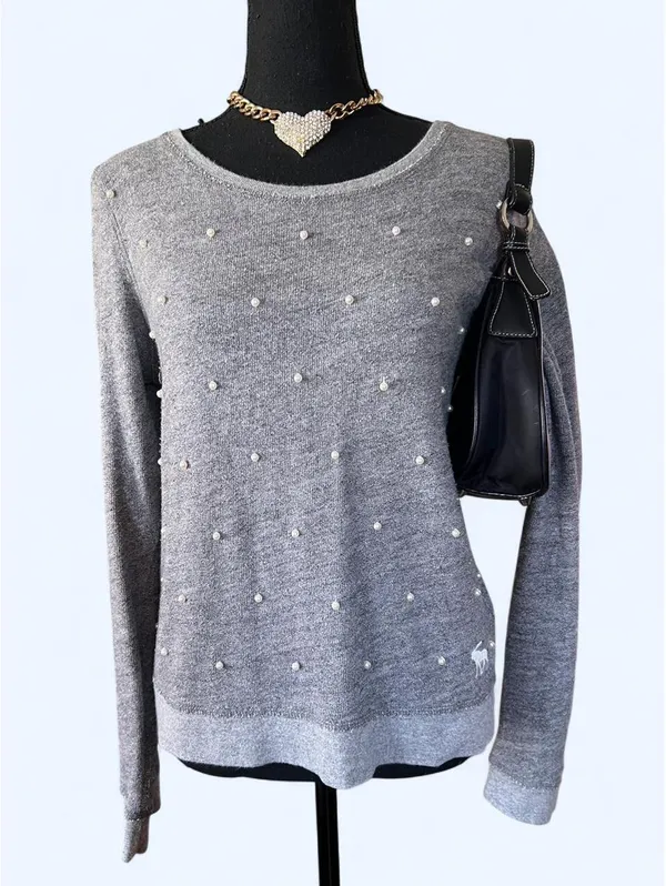 Vintage Y2K Abercrombie & Fitch Pearl Embellished Gray Sweatshirt size small - Image 2