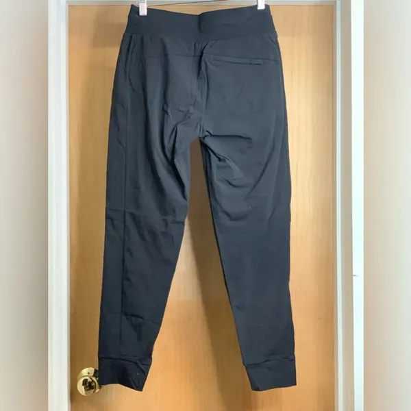Athleta Women's Black Jogger Pants. Size 0 - Image 3
