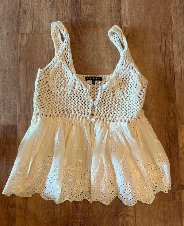 Nana Macs Crochet Tanktop - Image 3
