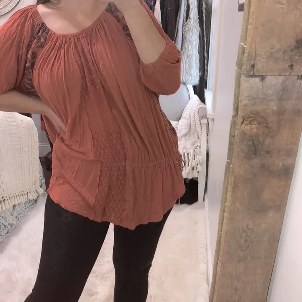 Free People size xsmall oversized boho rust colored embroidered top - Image 3
