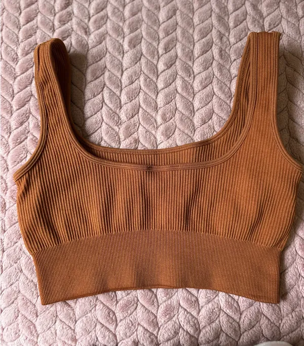 Bo+Tee Seamless Ribbed Sports Bra - Image 3