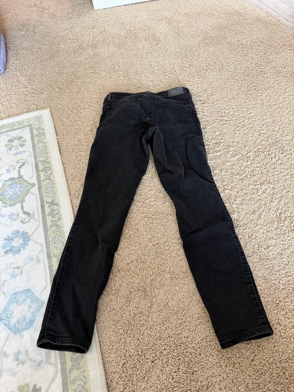 Women’s black jeans - Image 2