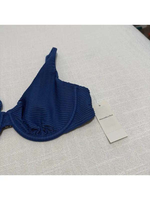 Abercrombie & Fitch Bikini Top Sz M Medium Blue Underwire NWT $55 Swimwear - Image 9