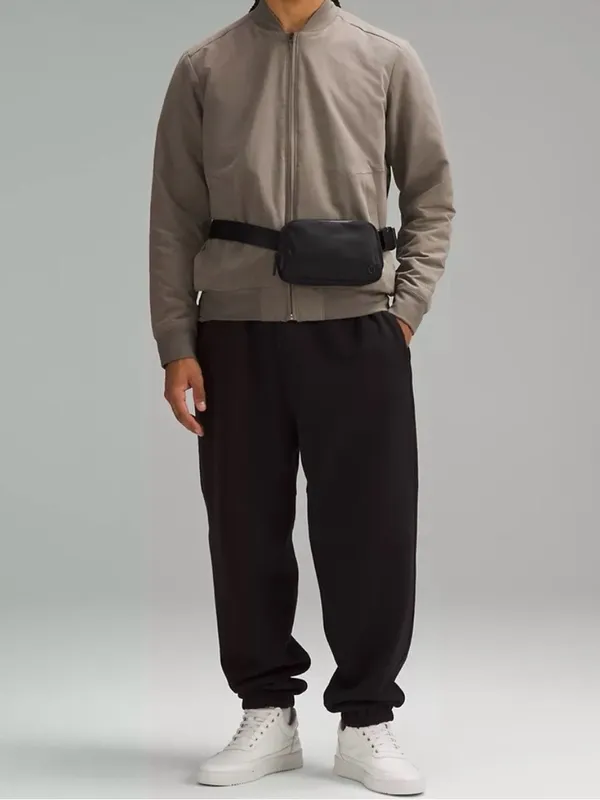 Lululemon Black Everywhere Belt Bag Size 1L - Image 3