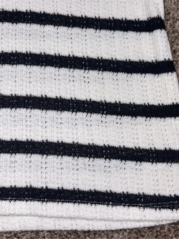 Universal Threads Target Knitted-Look Tank Size Small - Image 4