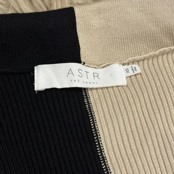 ASTR the Label Colorblock button down Long Sleeve Rib Sweater Dress XS - Image 3