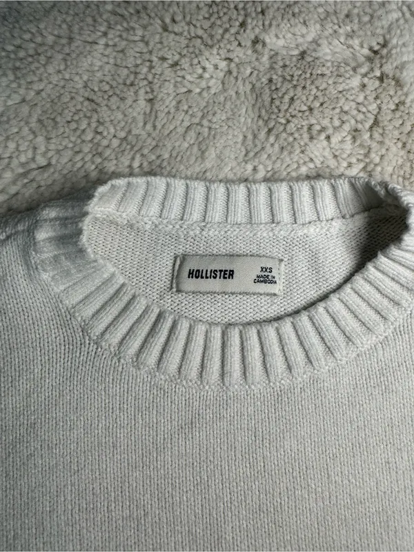 Hollister Ivory Pink Bow Sweater Size XXS - Image 3