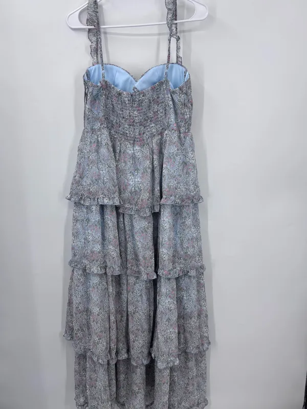 Astr Floral Tiered Maxi Dress in Light Gray and White - Image 6