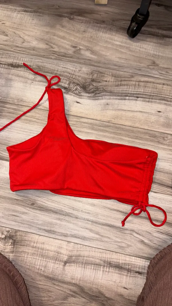 SheIn One shoulder red swim top - Image 2