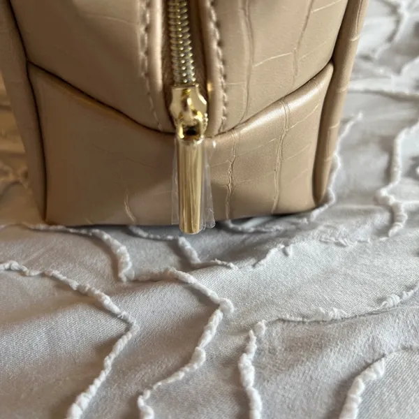 NIB/NWT Ulta Faux Crocodile Leather Makeup Bag - Image 5