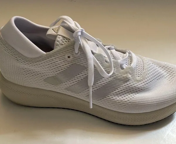 ADIDAS Edge Flex Running Sz 7.5-White and Silver - Image 10