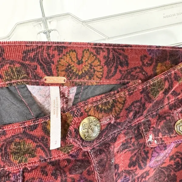 Free People Size 2 Corduroy Flare‎ Pants Burgundy Damask Floral Boho Gothic 1824 - Image 8