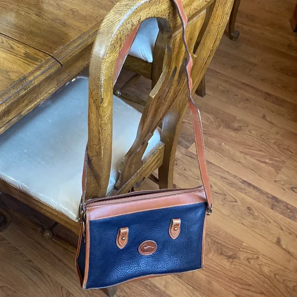 Vintage Dooney & Bourke purse - Image 13