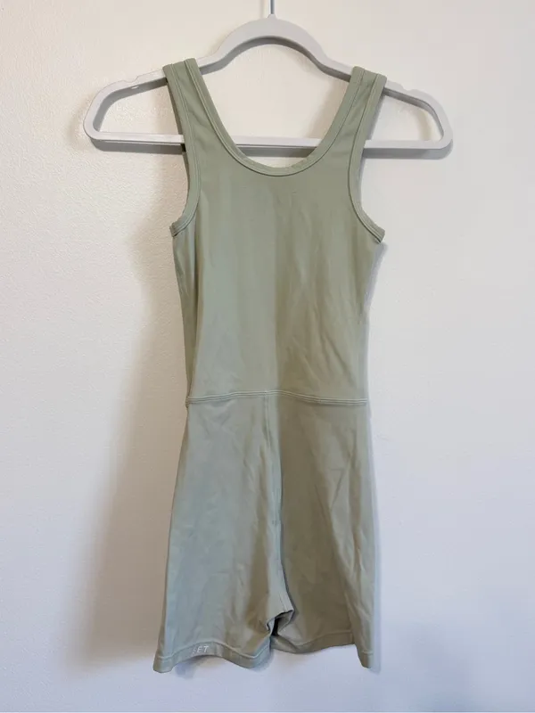 SET Active Sportbody Bodysuit Shortysuit Size Small Active Athletic Romper Green - Image 5