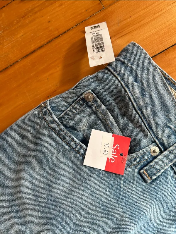 NWT Levi’s baggy dad jeans 26x30 ripped - Image 7