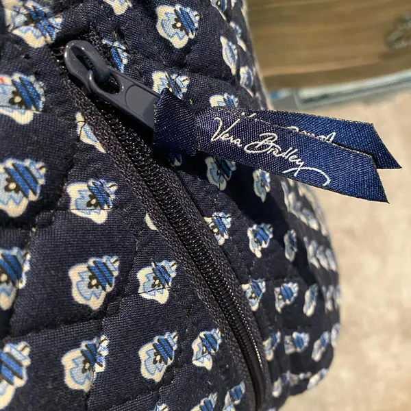 Vera Bradley Small Crossbody Bag - Image 8