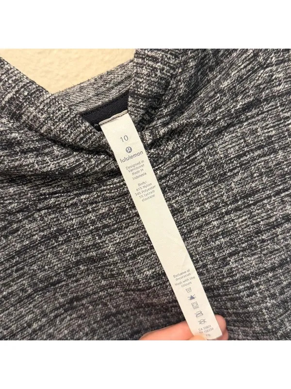 Lululemon pullover hoodie lightweight hoodie with thumb holes and hand cuffs - Image 7