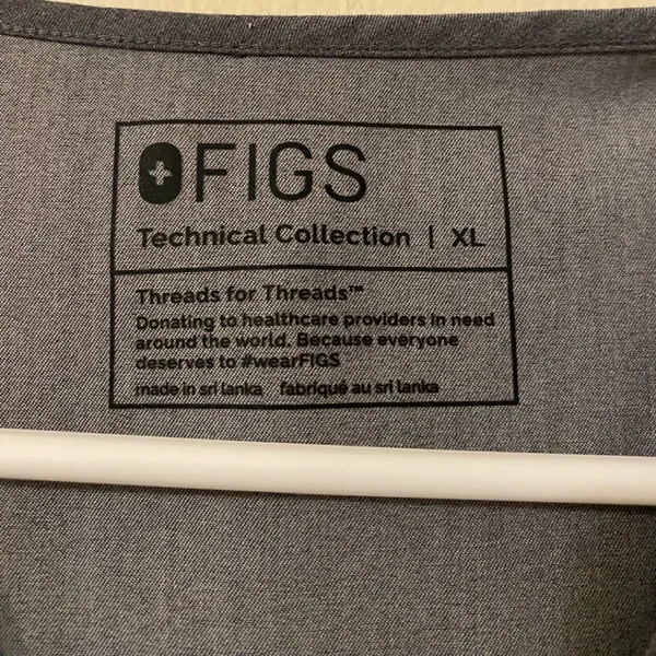 Womens FIGS Casma FW1100 Gray 2-Pocket Short Sleeve Scrub Top Size Large‎ - Image 3