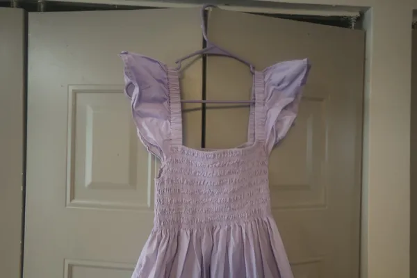 A.P.T ruffle sleeve scrunched bodice midi dress in lilac purple size medium. - Image 5