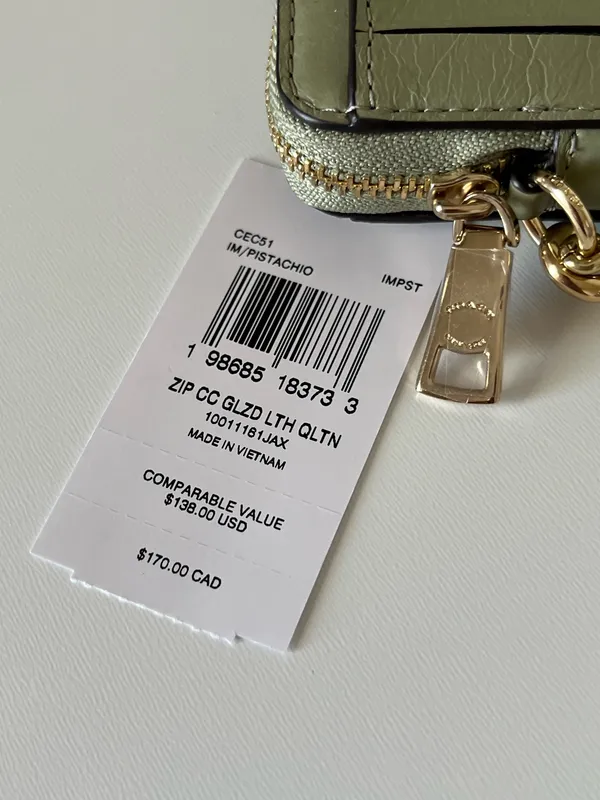 Coach Zip Card Case With Quilting  - Image 4