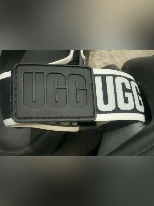 UGG Sport Yeah Black Platform Sandals Logo Strap Chunky size 10 - Image 4