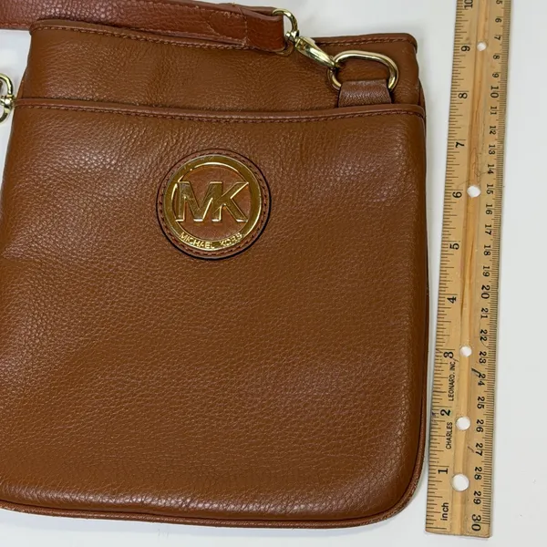 Michael‎ Kors Fulton Crossbody Bag Brown Pebbled Leather Gold Logo Bag Designer - Image 11
