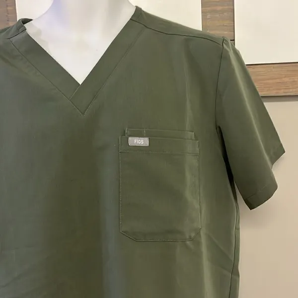 FIGS Technical Collection Olive Short Sleeve PO1644 Medical Scrub Shirt- Large - Image 6