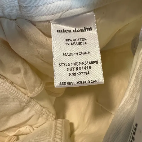NEW Mica Sz 4-6 (XS) white High‎ Waist Denim Shorts Ivory NWT - Image 6
