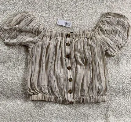 American Eagle Short Sleeve Baggy Dress Shirt - Image 4