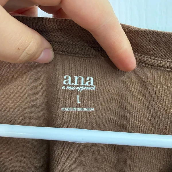 A.N.A. brown Henley 100% cotton short sleeve neutral relaxed casual‎ shirt large - Image 3
