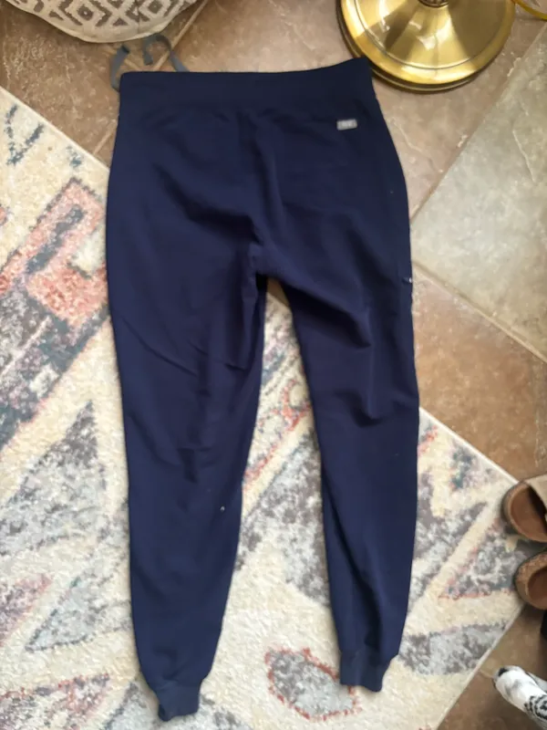 FIGS Zamora Jogger Scrub Pants - Image 5