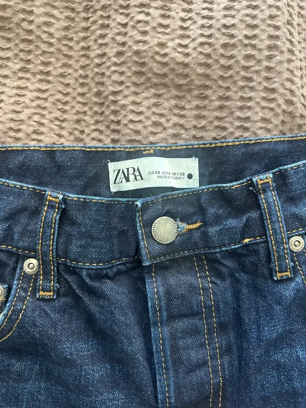 ZARA Mid-Rise Full-Length Jeans - Image 4