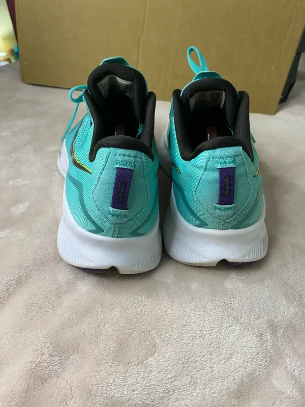 Saucony Ride 15 Women's Teal Running Shoes - Ride/Performance size 8 - Image 3