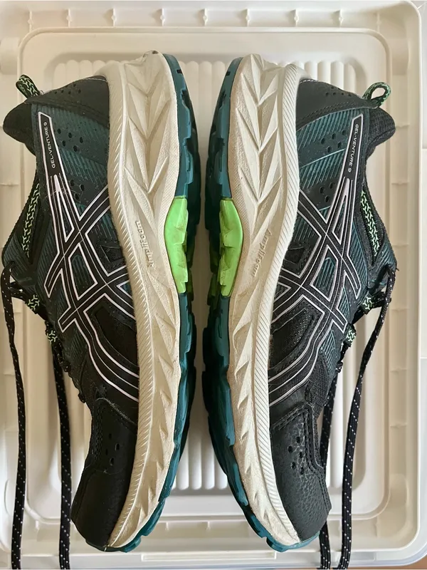 ASICS Gel Venture 9 Running Shoes - Image 5