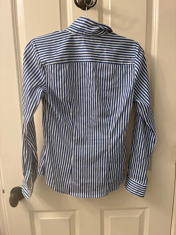 H&M Blue and White Vertically Striped Long-Sleeve Button-Down Shirt - Image 3