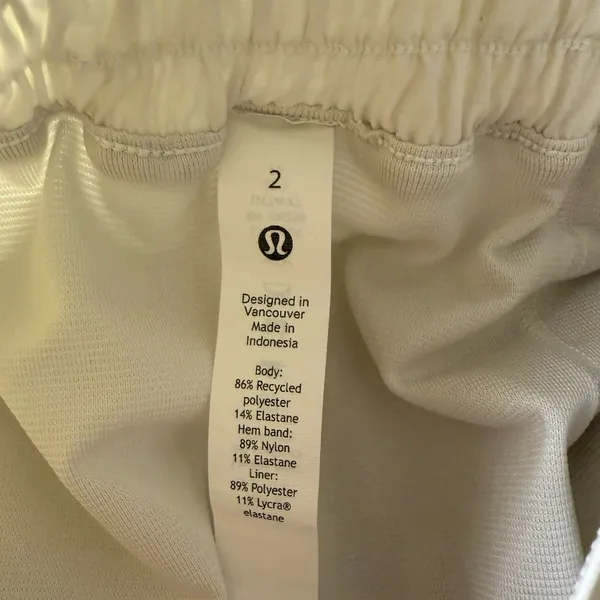 Lululemon Hotty Hot Hawaii Exclusive Pineapple Off White Lined Short 4" Inseam 2 - Image 9