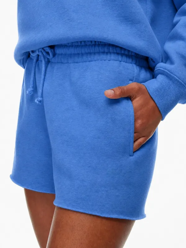 Aritzia Tna Cozy Fleece Boyfriend Hi-Rise Micro Short Fleece Sweatshort - Image 2