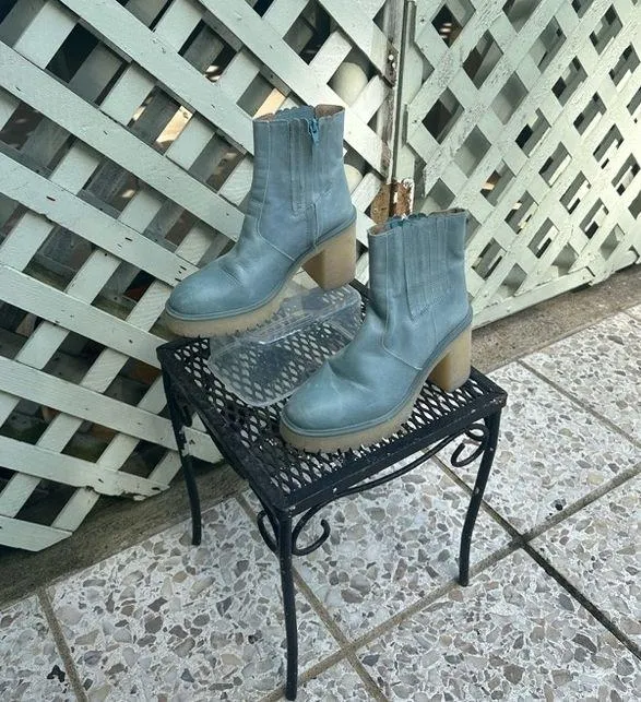 Free People James Chelsea Boots - Image 3