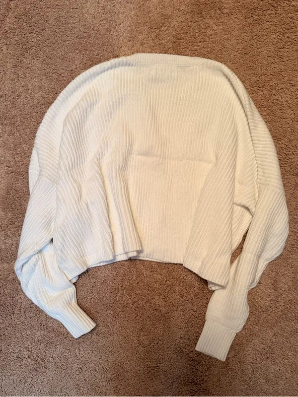 Hollister White Cropped Ribbed Sweater - Image 4