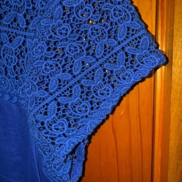 GAP Royal Blue Crochet Yoke Shift Dress Women’s Size S Short Sleeve Boho - Image 7
