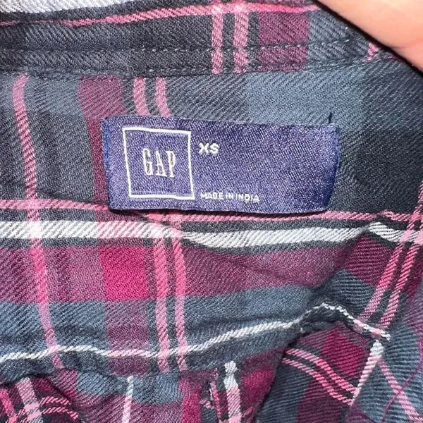 Gap pink & gray plaid tartan flannel long sleeve XS shirt - Image 3