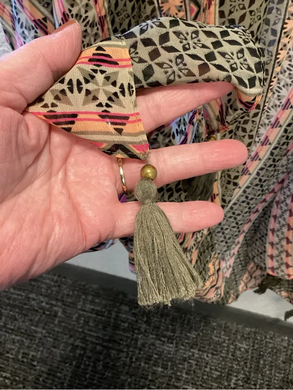 Cato Pink and Olive Patterned Open-Front Kimono Shrug - Image 3