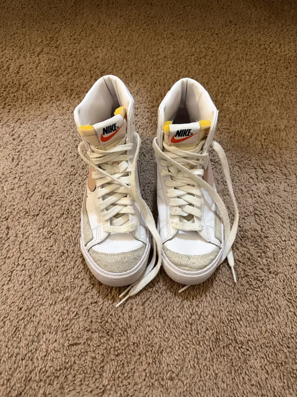 Nike pink blazers size 6 - Image 5