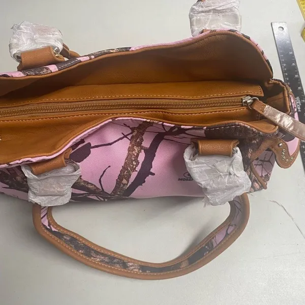 MOSSY OAK Women’s Concealed Carry Cross Stud Handbag Pink Brown 15X5X8.5‎ NEW - Image 5