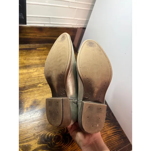 Coconuts By Matisse Silver Short‎ Cowgirl Boots Size 7 - Image 7