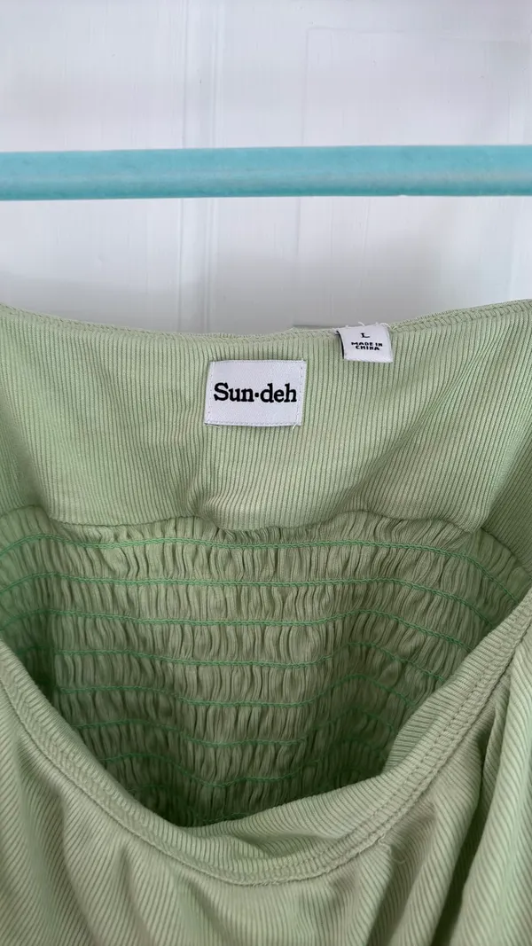 Aritzia Green Cropped Top - Image 2