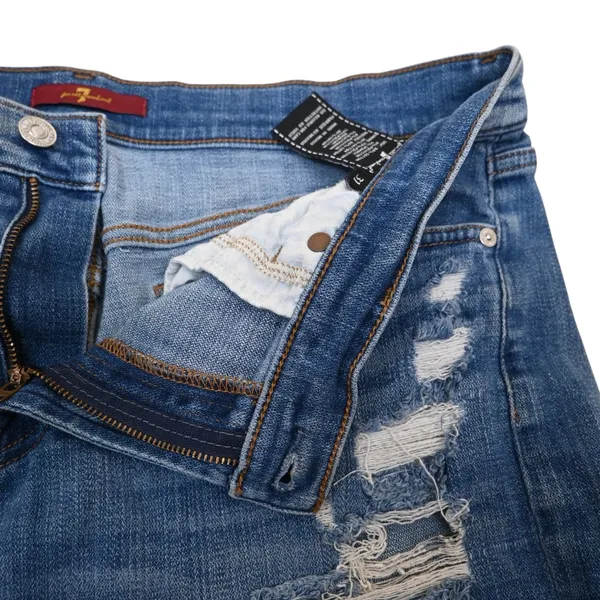 7FAM Women's 31 Cuffed Distressed Denim Jean Short - Image 7